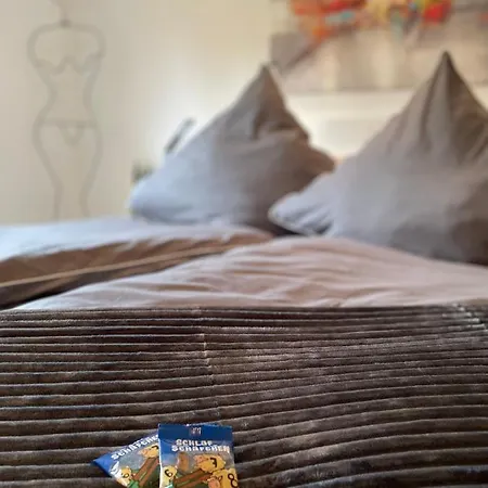 Gruene Oase Am Mausauel Nideggen