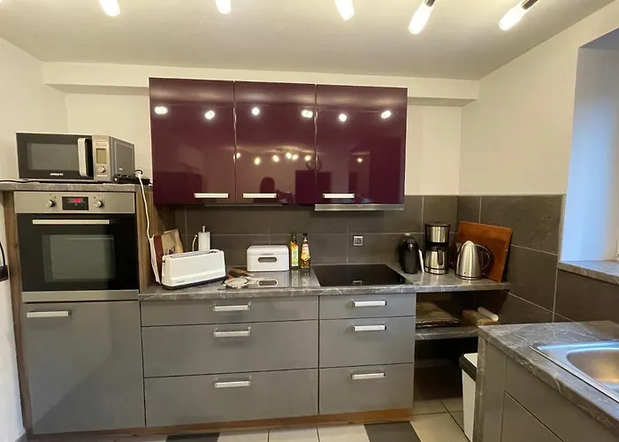 Gruene Oase Am Mausauel * Nideggen